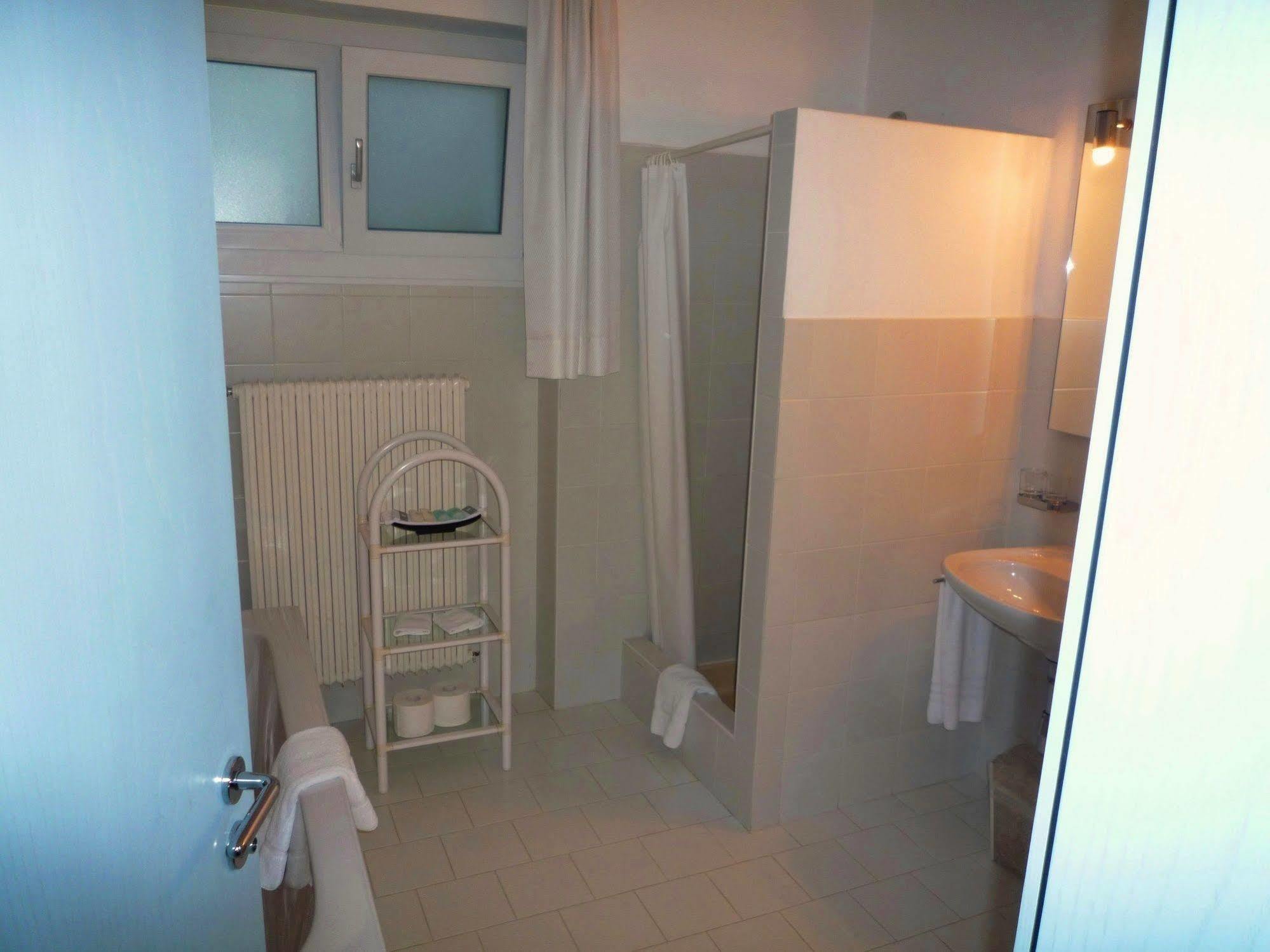 Villa Garni Gardenia Каслано Екстериор снимка
